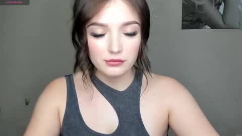 Snapshot of evaamillerr chatting on January 7, 10:22 am Eva online show from January 7, 10:22 am