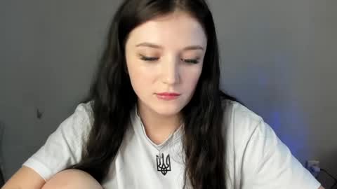 Snapshot of evaamillerr chatting on February 25, 10:04 am Eva online show from February 25, 10:04 am