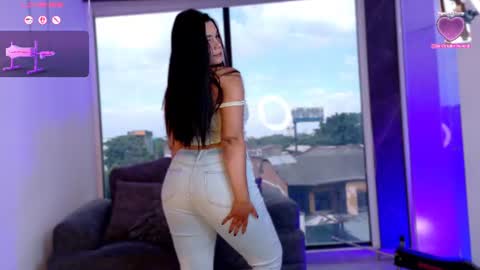 Snapshot of evaapple_ chatting on June 26, 8:24 pm eva online show from June 26, 8:24 pm