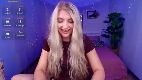Snapshot of evacadooo chatting on July 5, 4:19 am Eva online show from July 5, 4:19 am