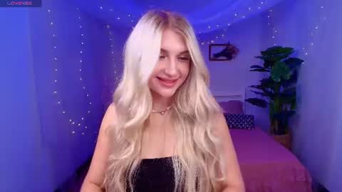 Snapshot of evacadooo chatting on July 23, 3:04 am Eva online show from July 23, 3:04 am