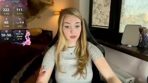 evacarter1 online show from April 16, 2:51 pm