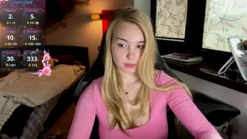 evacarter1 online show from April 21, 2:01 pm