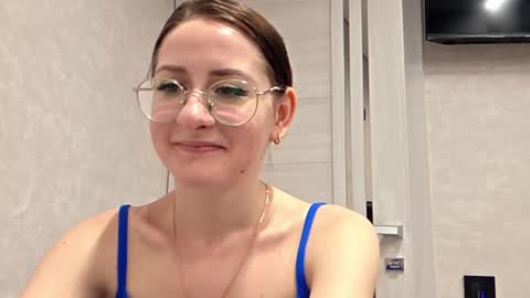 Snapshot of evadevis chatting on May 14, 7:31 pm EvaDevis online show from May 14, 7:31 pm
