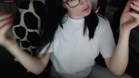 Snapshot of evadream1 chatting on February 23, 10:40 pm EVADREAM online show from February 23, 10:40 pm