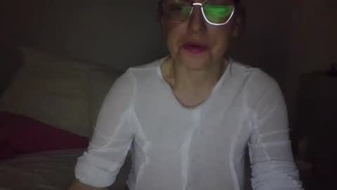 evaglad online show from October 18, 12:24 am