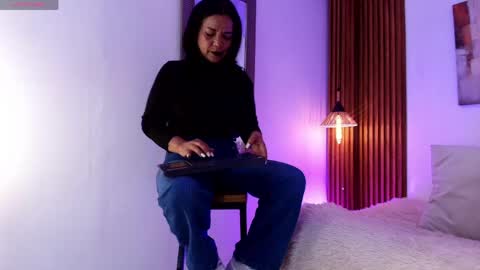 Snapshot of evagoddess_ chatting on June 7, 7:39 pm EVA GODDESS online show from June 7, 7:39 pm