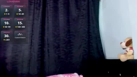 Snapshot of evah_lee chatting on May 13, 2:09 am Evah Lee online show from May 13, 2:09 am
