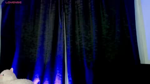 Snapshot of evah_lee chatting on May 30, 2:41 am Evah Lee online show from May 30, 2:41 am