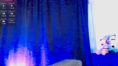 Snapshot of evah_lee chatting on June 17, 3:31 am Evah Lee online show from June 17, 3:31 am
