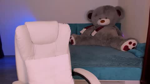 Snapshot of evaharve chatting on December 13, 1:37 am Eva online show from December 13, 1:37 am