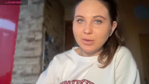 EvaHazard online show from January 26, 10:45 am