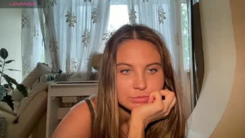 Snapshot of evahazardd chatting on May 12, 12:57 pm EvaHazard online show from May 12, 12:57 pm