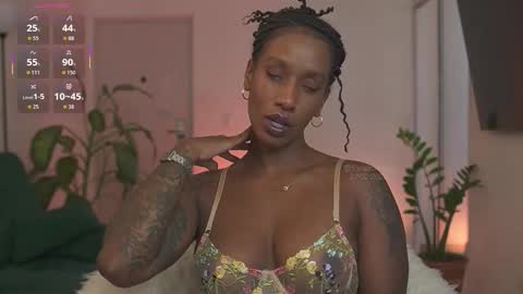 evajacksss_ online show from February 27, 9:04 pm