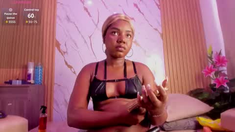 EvaJohnss online show from December 3, 12:47 pm