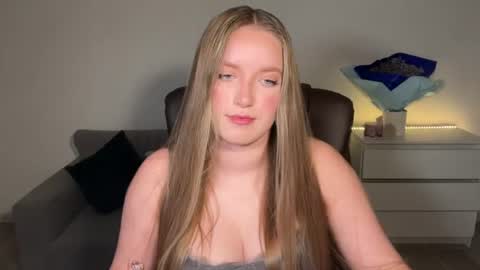 Snapshot of evajuly chatting on June 13, 7:23 pm Eva online show from June 13, 7:23 pm