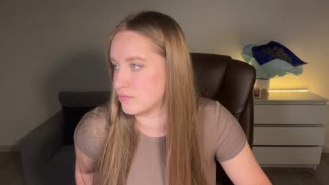 Snapshot of evajuly chatting on July 24, 9:24 pm Eva online show from July 24, 9:24 pm