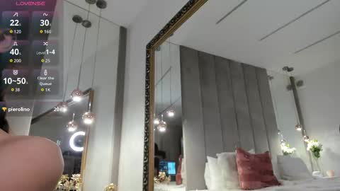 Snapshot of evak_ chatting on February 20, 6:26 am Eva K online show from February 20, 6:26 am