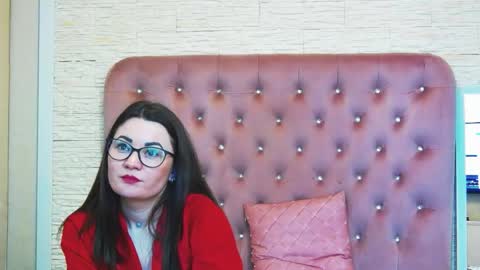 evakarrera online show from April 27, 9:40 am