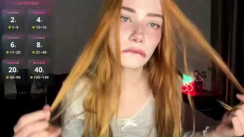 evakettystar online show from April 12, 1:38 pm