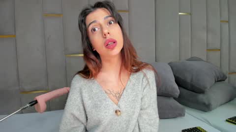 EVA online show from November 15, 1:29 pm