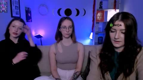 evalora online show from March 7, 8:17 pm