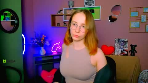 evalora online show from April 3, 12:36 pm