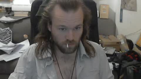 Han online show from April 18, 7:29 pm