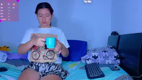 Snapshot of evaluna_02 chatting on June 8, 11:54 am evaluna_02 online show from June 8, 11:54 am