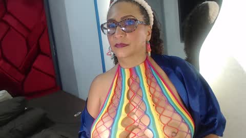 Eva Mills online show from January 29, 11:04 pm