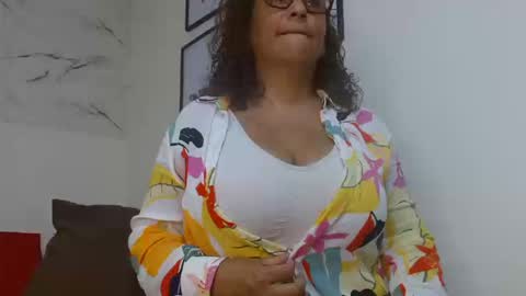 Eva Mills online show from September 22, 8:22 pm