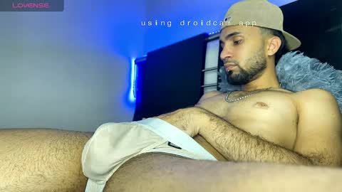 Snapshot of evan57036 chatting on April 28, 9:20 pm evan57036 online show from April 28, 9:20 pm