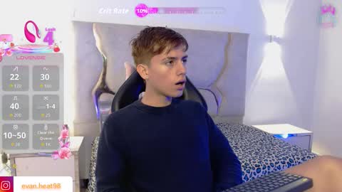 evan_tay online show from March 14, 4:18 am