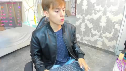evan_tay online show from April 13, 3:01 am