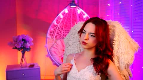 Snapshot of evanellson chatting on February 13, 12:45 pm Eva online show from February 13, 12:45 pm