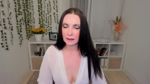 Evanessa online show from April 29, 9:57 am