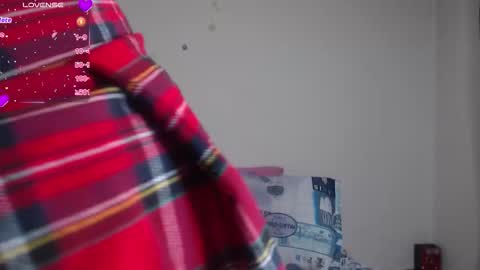 Snapshot of evangeline_lover chatting on March 12, 12:11 pm evangeline_lover online show from March 12, 12:11 pm