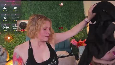  Evangelyne  online show from February 20, 7:47 pm