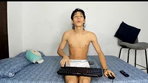 Evans collins24 online show from January 11, 9:42 pm