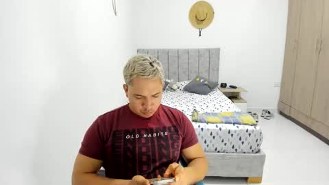 Evan online show from May 21, 11:39 am