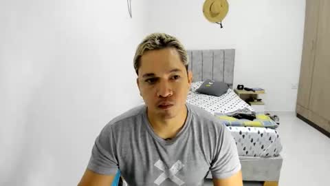 Snapshot of evans_king chatting on June 11, 11:41 am Evan online show from June 11, 11:41 am