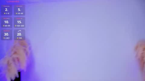 E V A N S online show from October 12, 8:52 pm