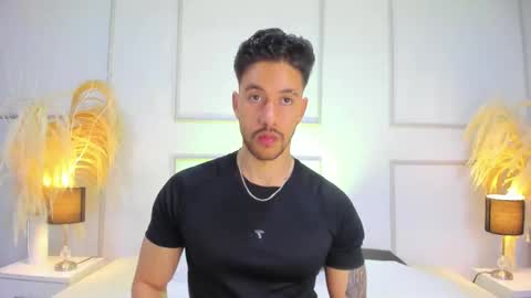 E V A N S online show from October 19, 12:11 am