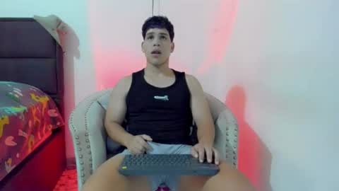 Snapshot of evansfenty chatting on July 12, 5:04 pm evansfenty online show from July 12, 5:04 pm