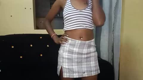 evateaser online show from March 19, 9:41 pm