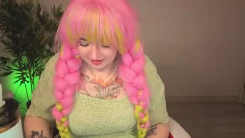 Snapshot of evathewitcher chatting on June 26, 9:03 am EvaTheWitcher online show from June 26, 9:03 am