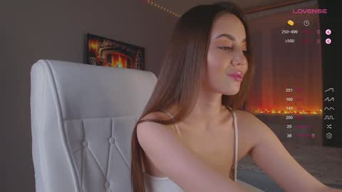 Snapshot of evavl1 chatting on December 11, 9:34 pm Eva my - Eva Angelina online show from December 11, 9:34 pm