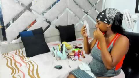 Snapshot of evaxemma chatting on April 29, 1:59 pm Eva And Emmanuel online show from April 29, 1:59 pm