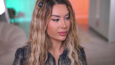 Eva online show from December 15, 8:46 pm