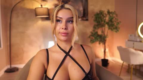 Eva online show from March 7, 10:40 pm